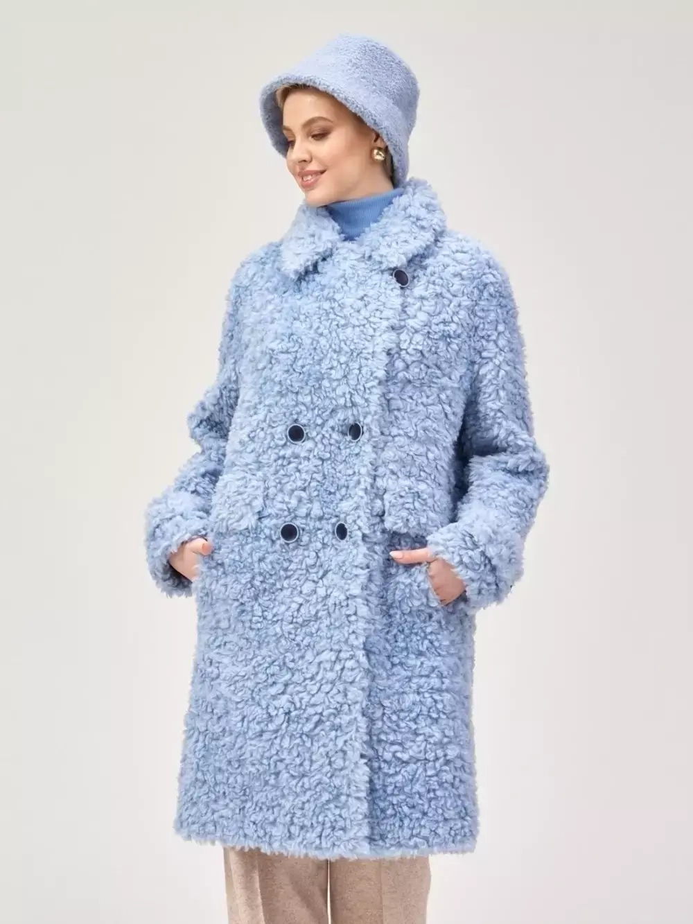 Шуба из шерсти мериноса чебурашка, голубая, SilverFox