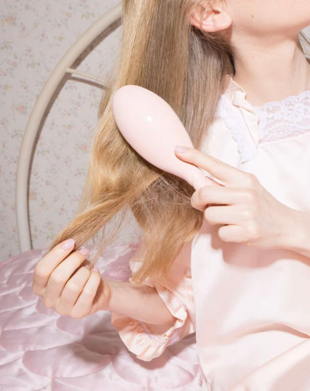 La Bonne Brosse Массажная расческа для волос N 04 Miracle Detangling and Massaging Brush - Pink