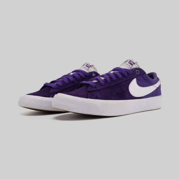 Кеды Nike SB Zoom Blazer Low Pro GT артикул:DC7695-500 - купить в магазине Дайс