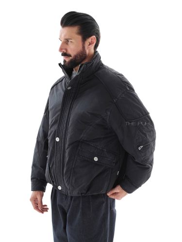 Черный короткий пуховик с напылением