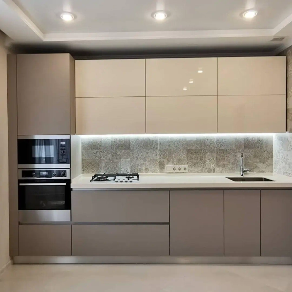 Примеры современных дизайнов кухонь из интернета