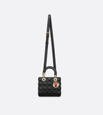 Сумка Lady Dior Small Dioramour черная, кожа ягнёнка, золотистая фурнитура, ремешок с сердцем