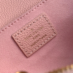 Louis Vuitton Pochette Metis East West