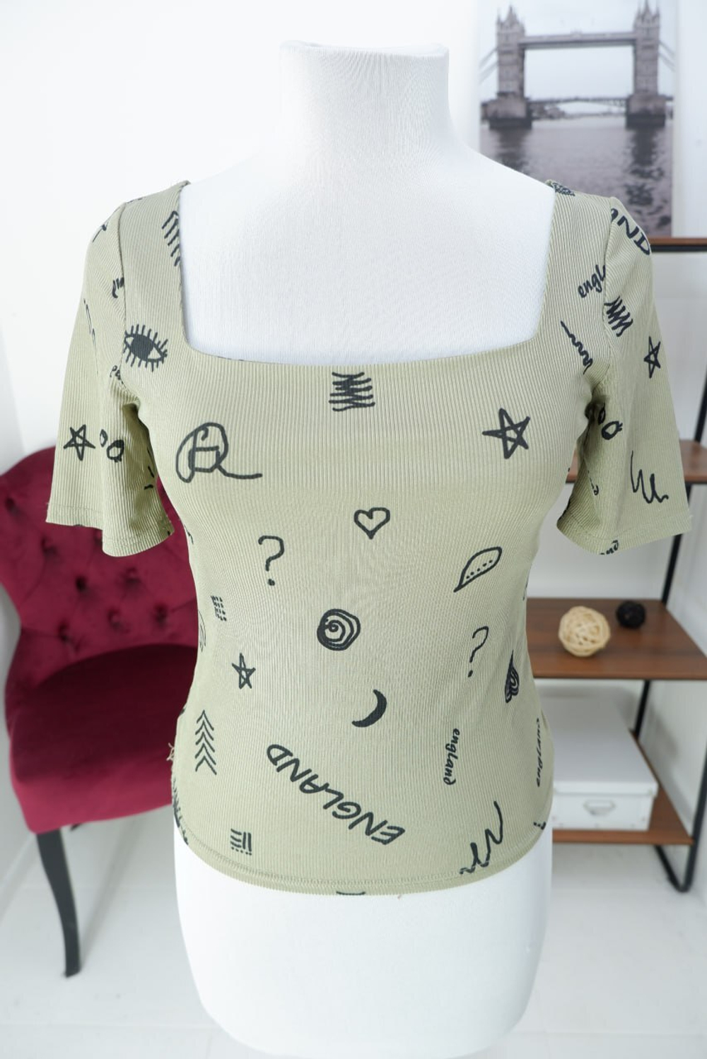 Футболка Promoda с оригинальным принтом 46 размер