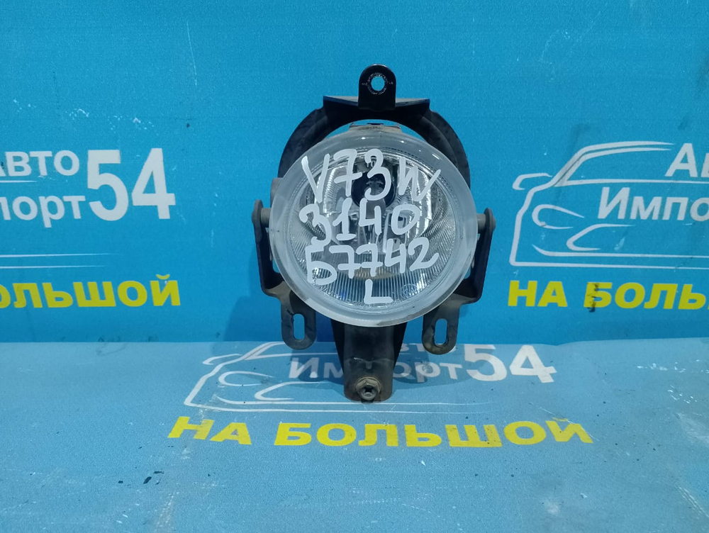 Туманка левая MITSUBISHI PAJERO 2002-2006