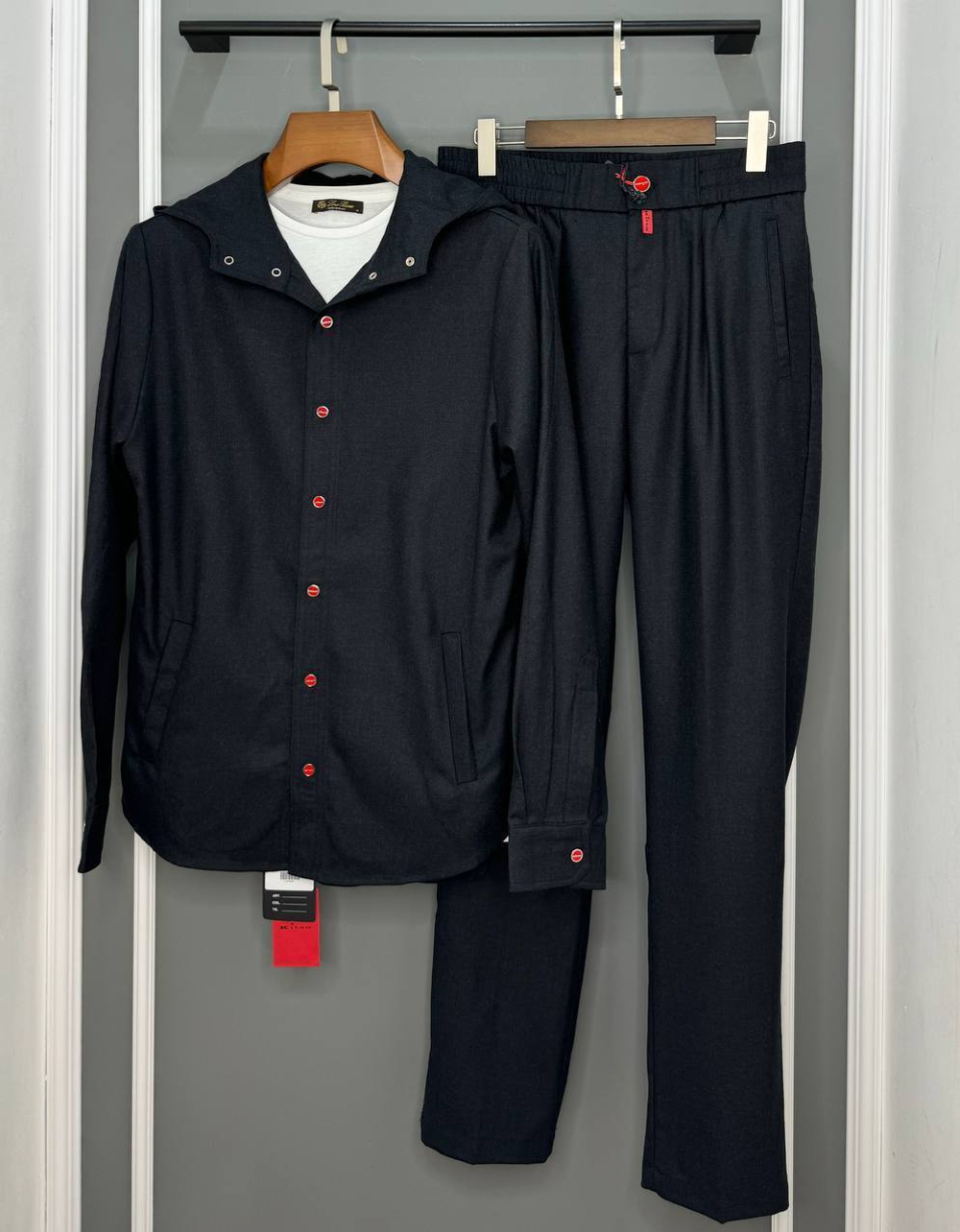 Прогулочный костюм Kiton (100% шерсть)