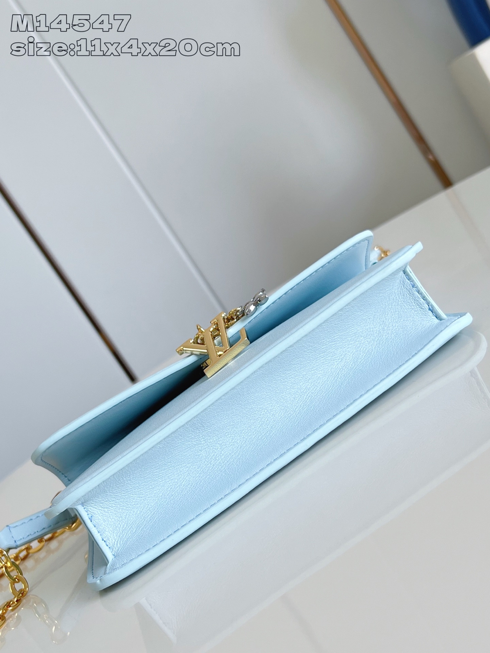 Louis Vuitton Wallet On Chain LV Bloom