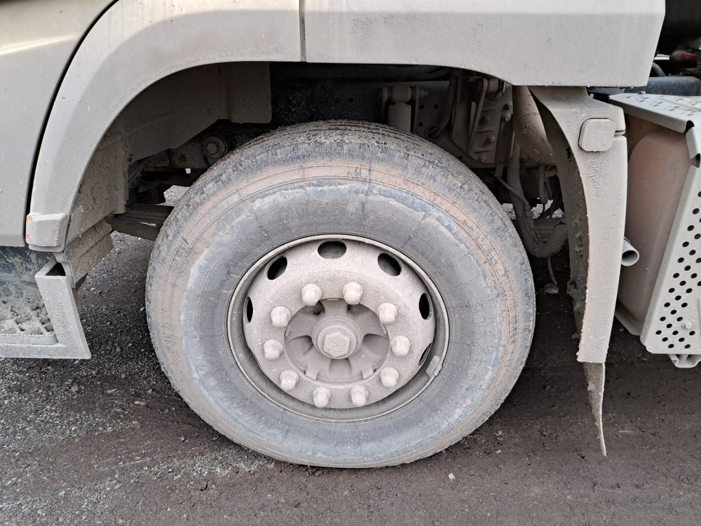 Shacman (Shaanxi) SX* 6x4 Седельный тягач SX42584V324 (Дизельный, 11,6 л, 423 л.с., МТ)
