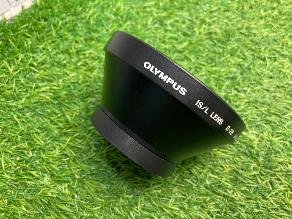 Olympus B-28 IS/L Lens H.Q. Converter 0.8x