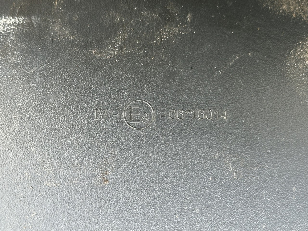 Зеркало заднего вида боковое левое