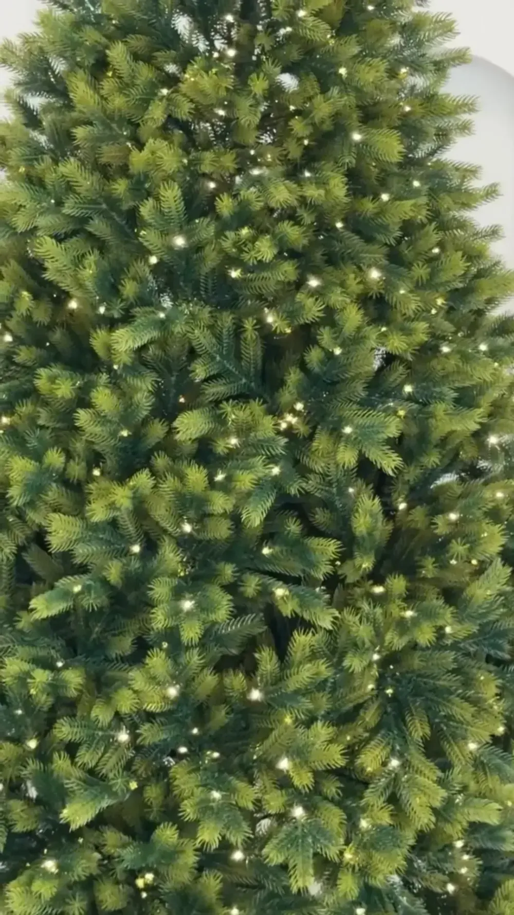 Елка с гирляндой «Эрмитажная» (Литая хвоя) 270 см / 2,7 м