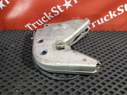 Замок кабины левый 2023г.