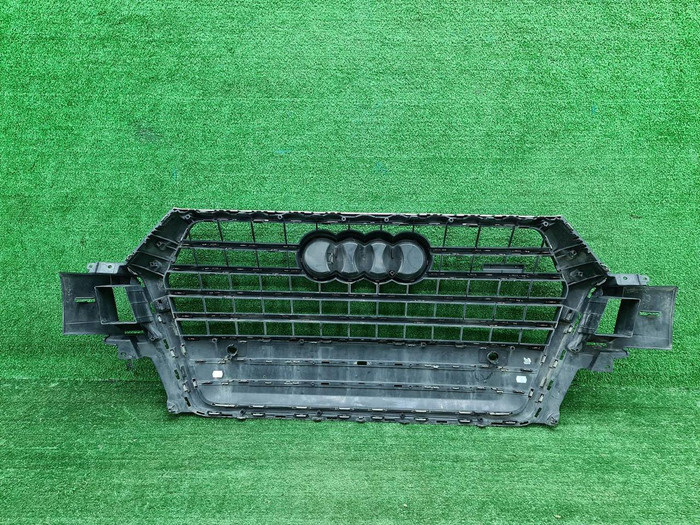 Решетка радиатора Audi Q7 4M 2 (2015-2019)