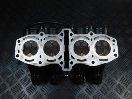 Головка блока цилиндров Kawasaki ZZR 400 98 052979