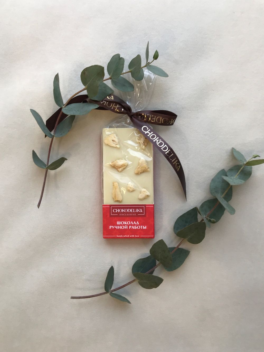 Шоколад ручной работы с ананасом