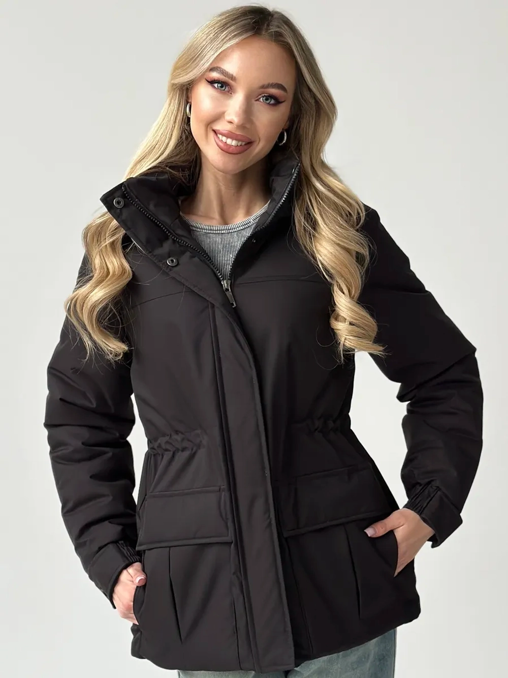 Куртка демисезонная с капюшоном