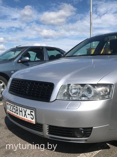 Решетка радиатора без значка для Audi A4 B6