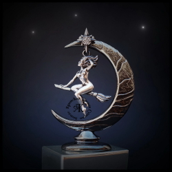 Кулон - подвеска "Ведьмочка" с подставкой