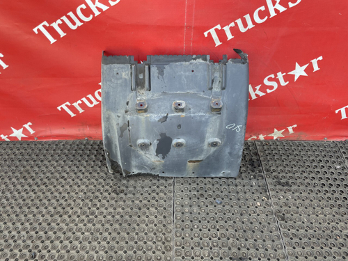 Крыло заднее правое задняя часть