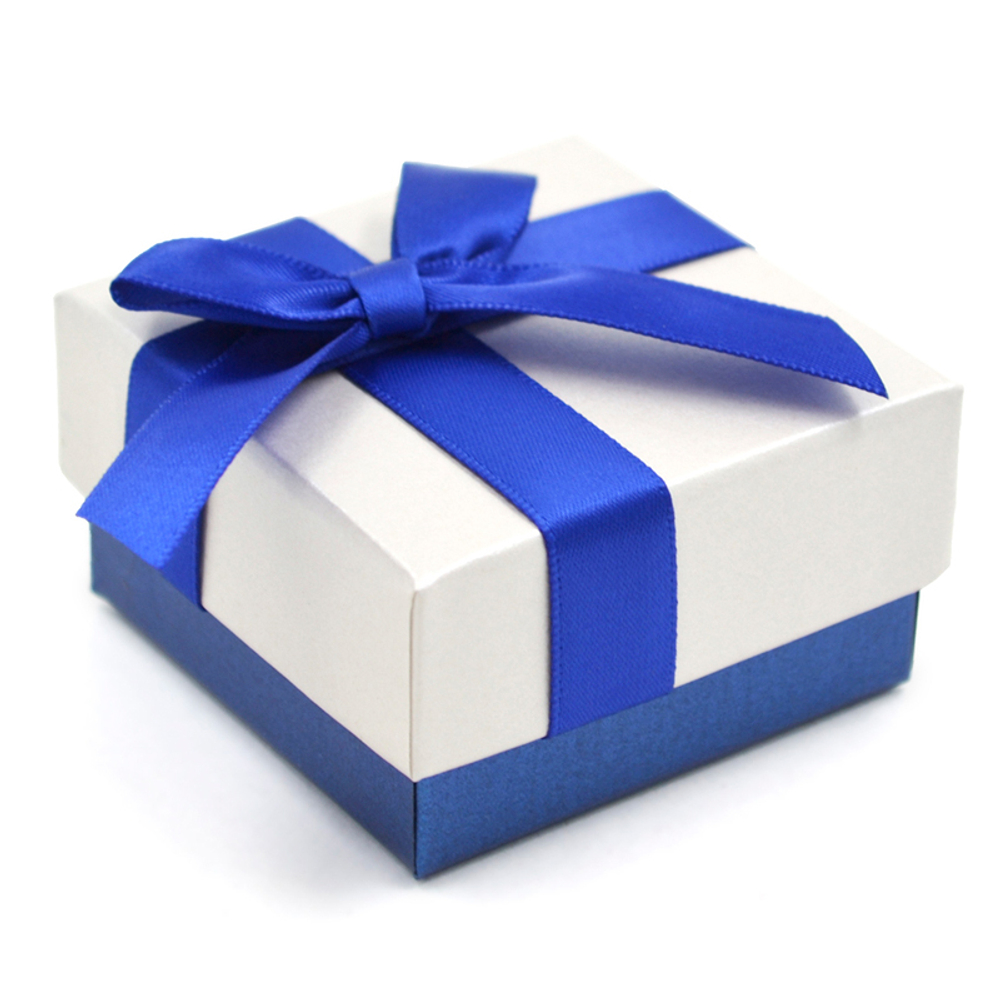 Картонный футляр с бантиком «Соня» 60x60x34 мм