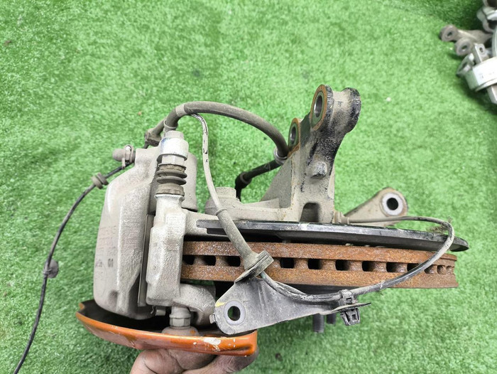 Кулак передний левый Changan Uni-K (2020-н.в.)