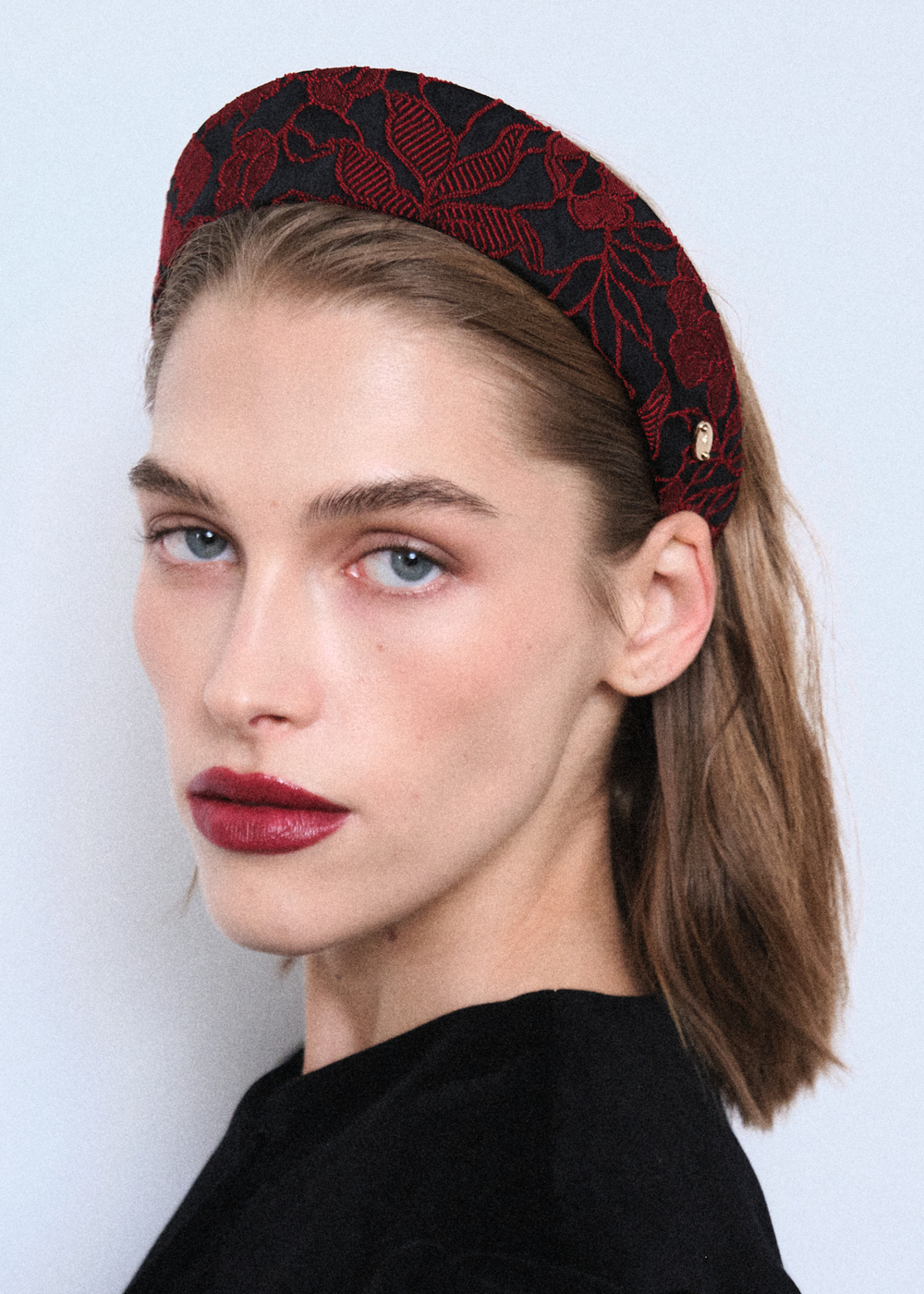 Кокошник из черного жаккарда