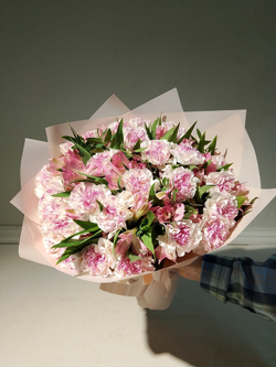 Букет из хризантем и альстромерии (С0033)