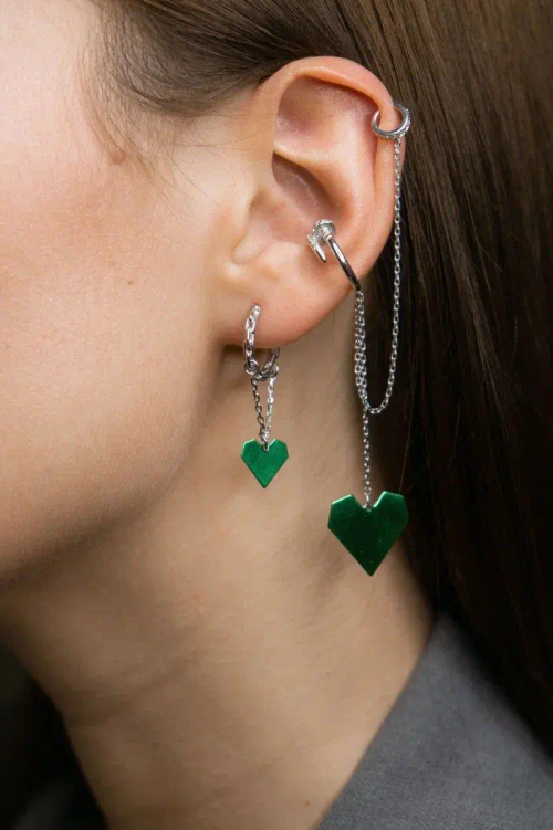 Кафф динамичный с сердцем в зеленом клиаре