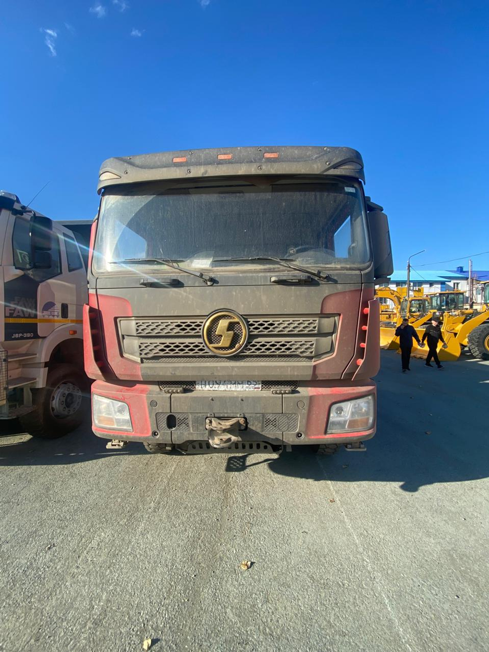 Shacman (Shaanxi) SX* 8x4 Самосвал SX33186V366 (Дизельный, 11,6 л, 423 л.с., МТ)