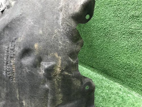 Подкрылок передний правый Audi Q8 (2018-2023)