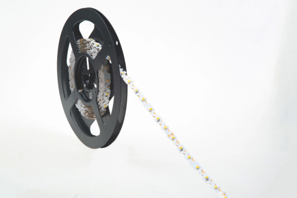 Светодиодная лента, нейтральный,  60 д/м 4000K,  12W/m,  1080 Lm/m, IP20,  CRI&gt;95