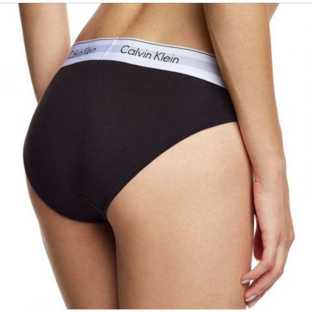 Женские брифы черные Calvin Klein Women Brief