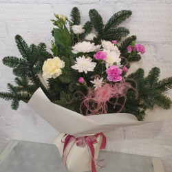 Авторский букет "новогодние сливки "