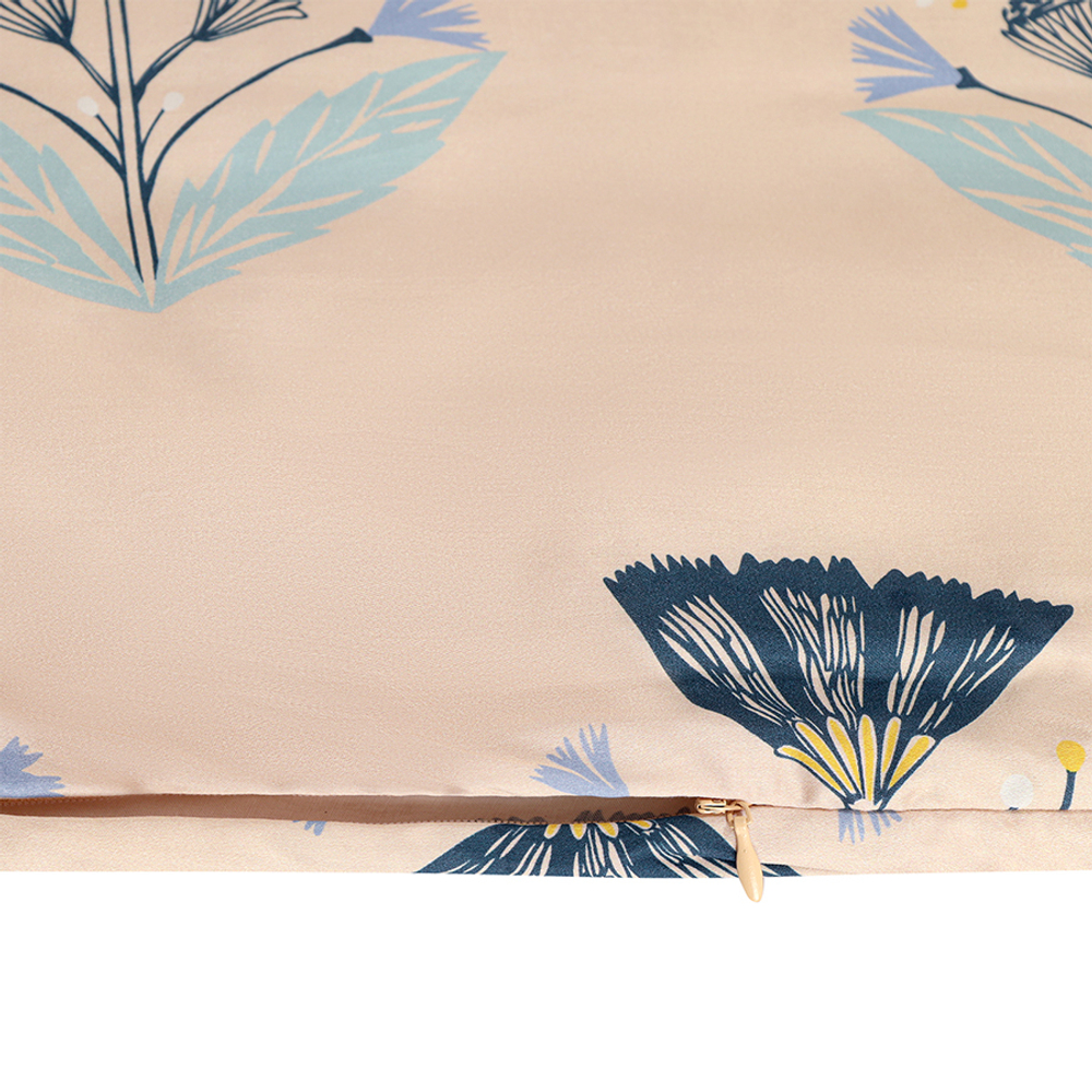 Комплект постельного белья "Летний цветок" из премиального сатина из коллекции russian north, 200х220 см