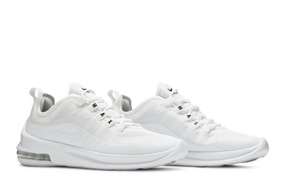 Nike women air max axis top