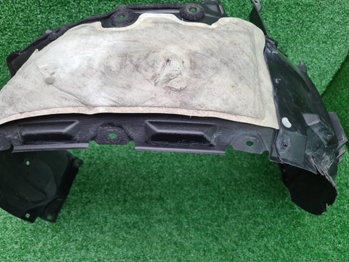 Подкрылок передний правый Land Cruiser 200 (15-21)