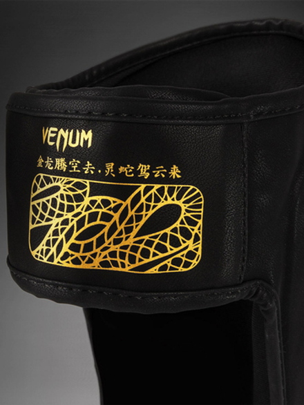 Щитки Venum Serpenti Black/Silver/Gold
