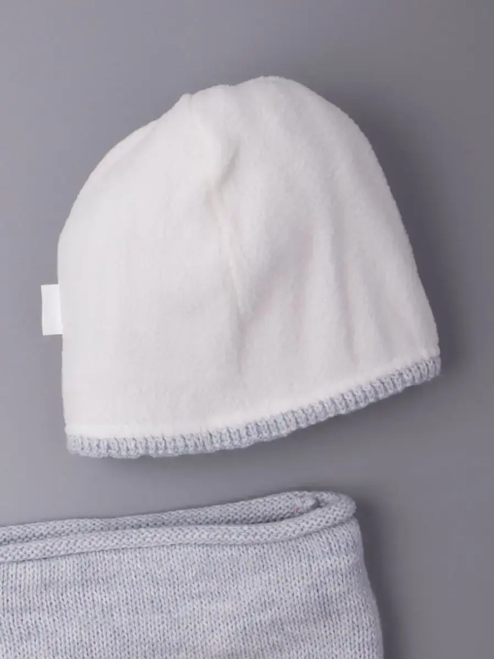 Шапка детская зимняя вязаная с помпоном и снуд