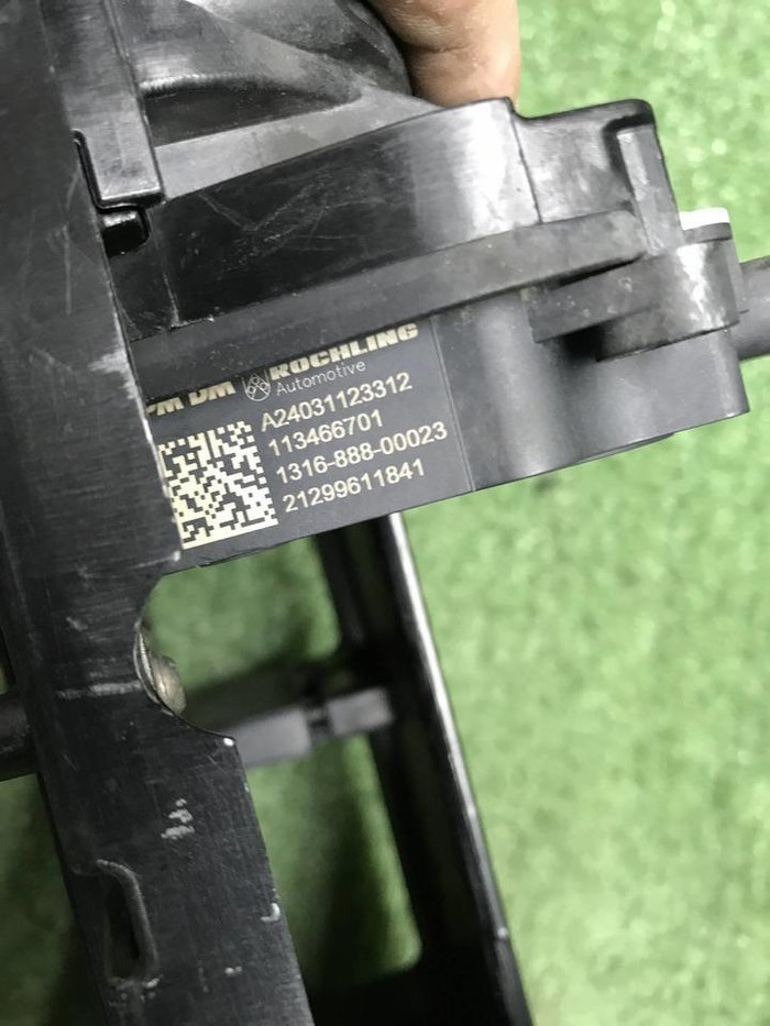 Воздуховод воздуш. фильтра Mercedes G W463 (18-24)