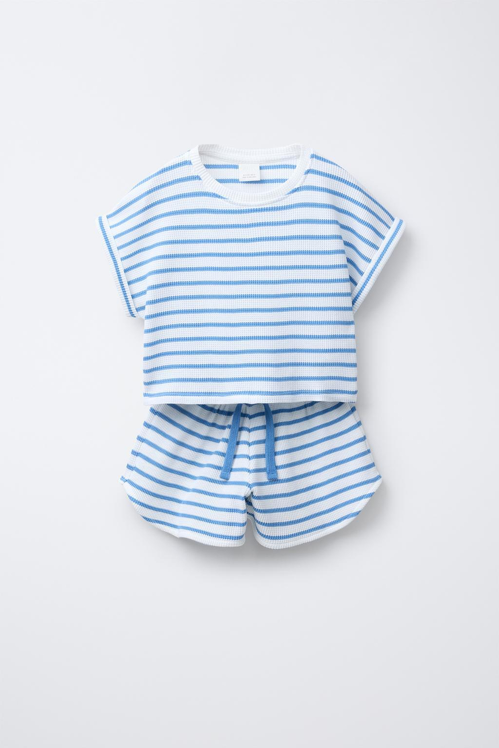 ZARA КОМПЛЕКТ ИЗ ФУТБОЛКИ И ШОРТОВ-БЕРМУДОВ ИЗ РЕЛЬЕФНОЙ ТКАНИ В ПОЛОСКУ, ПОЛОСКИ