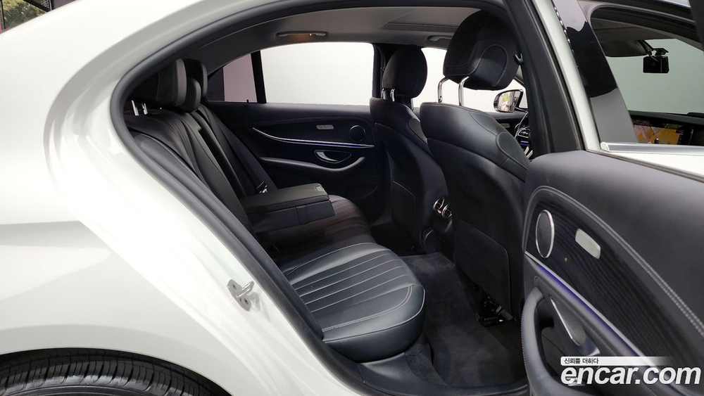 Mercedes-Benz E-Class W213 E220d 4MATIC Exclusive (05.2020)