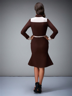 Платье с отложным воротничком коричневое с бежевой отделкой 08-03-19FW