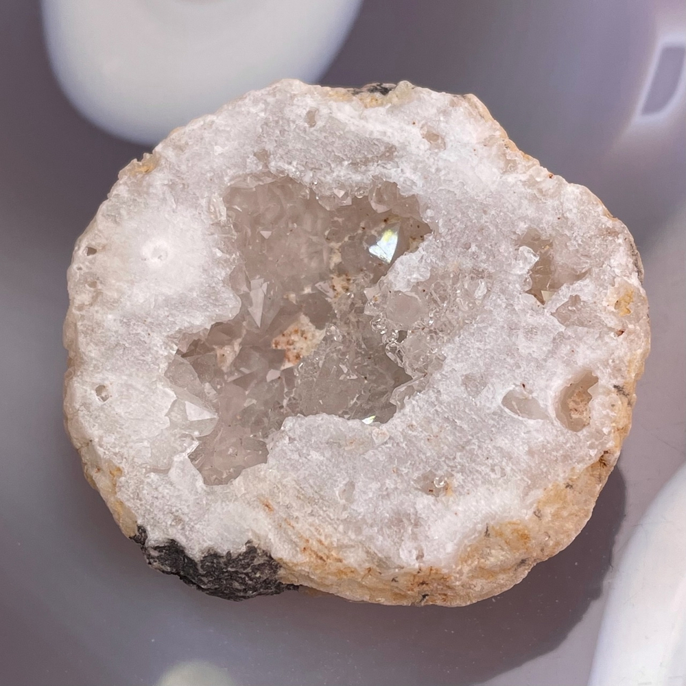 51164  Горный хрусталь жеода друза 52мм (Заряжено на Удачу)