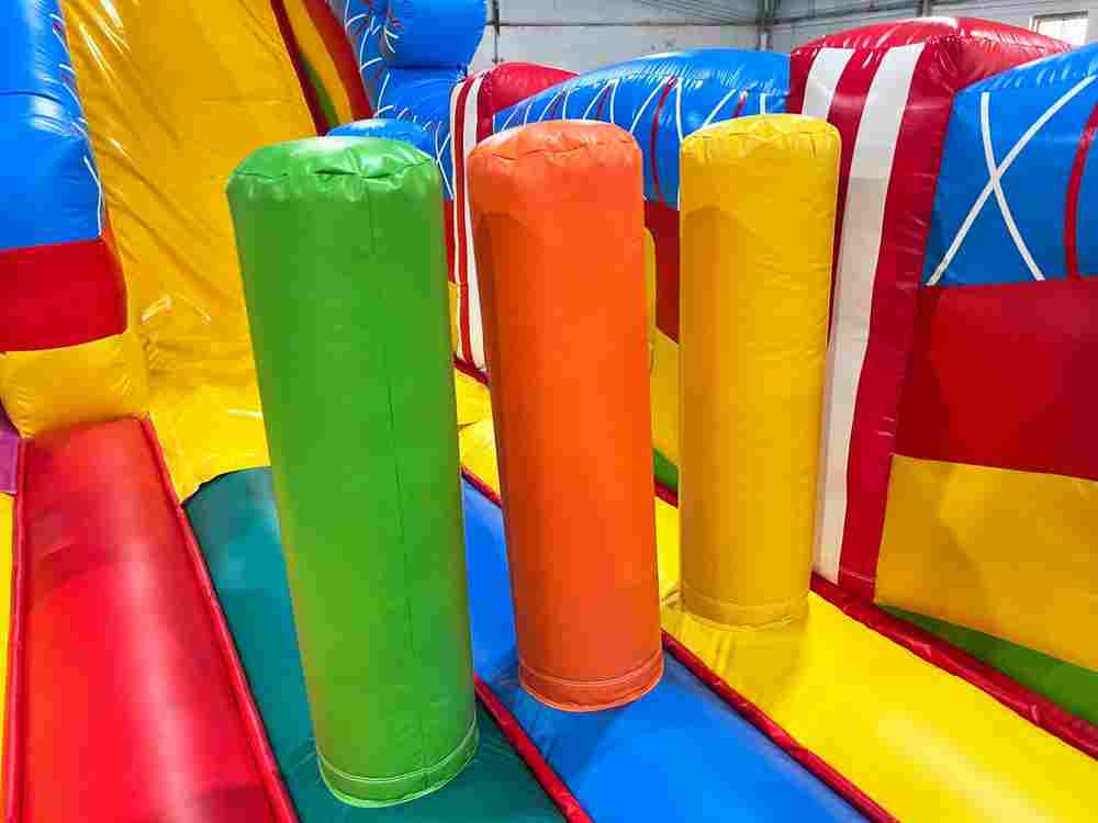 Коммерческий надувной батут «Парк развлечений» 10*6*6 м