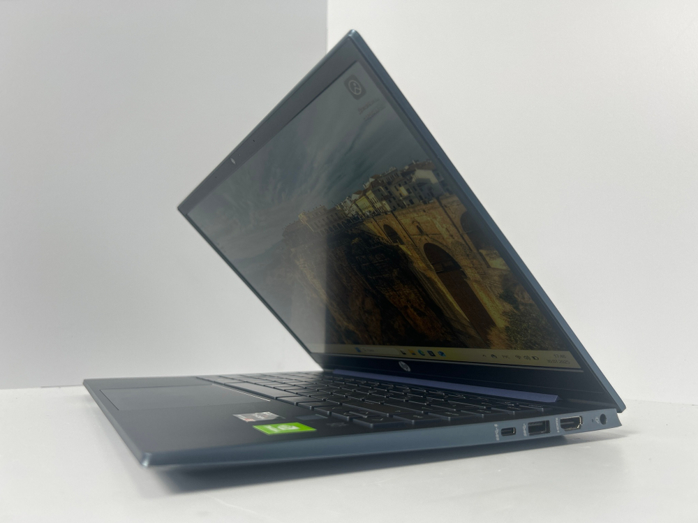 Ноутбук HP Pavilion 14-ec0002ur (491U8EA) 14"/AMD Ryzen 5 5500U/RAM 8 GB/SSD 512 GB/GF MX450 2G/1920x1080/IPS/Windows 10/Подсветка кл-ры:LED/синий. Состояние: B2