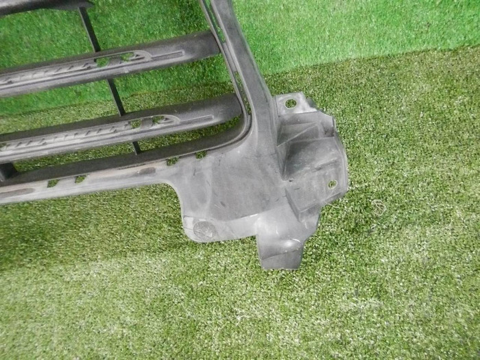 Решетка переднего бампера Porsche Cayenne 3 17-23