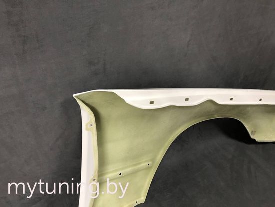 Крыло правое для Mercedes E W124 ЖАБО