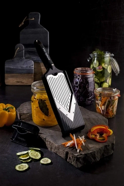 Microplane Терка-мандолина с V-образным лезвием
