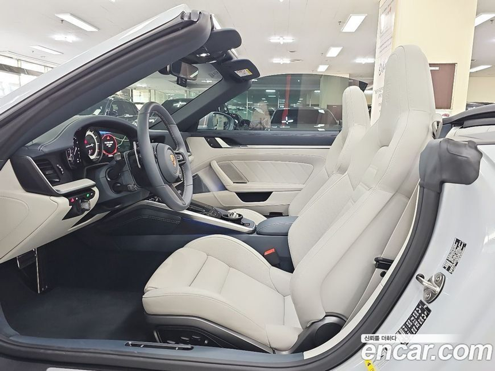 Porsche 911 (992) Carrera Cabriolet (02.2024)