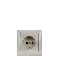 Legrand розетка 4320 с рамкой 1 с/к